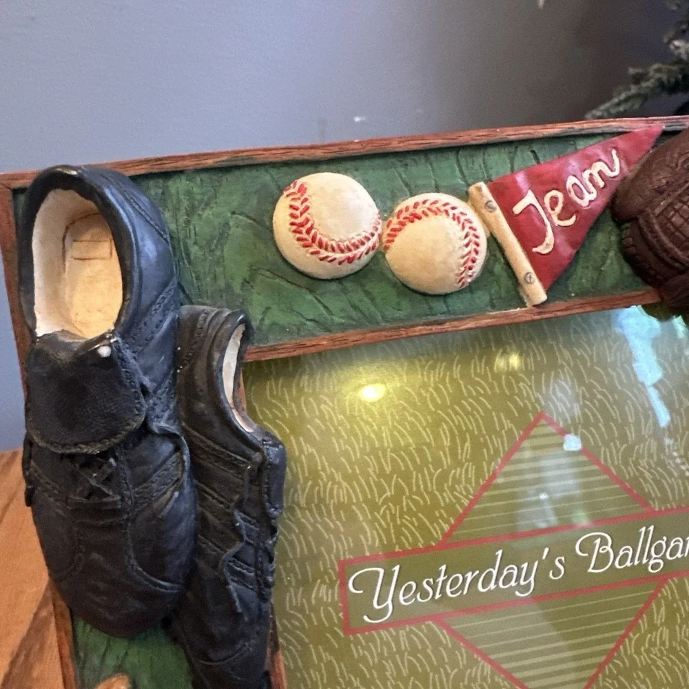 Vintage Russ Yesterdays Ballgame 3d Hand Painted Photo Picture Frame‎ Baseball